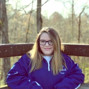 Meet your Posher, Angie